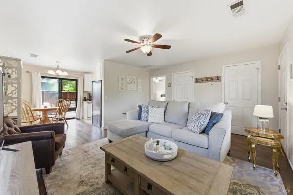 $395,000 | 451 7th Street West, Sonoma, CA 95476