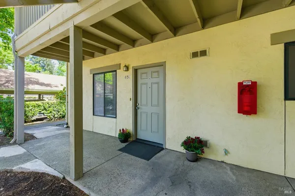 $389,950 | 451 7th Street West, Sonoma, CA 95476