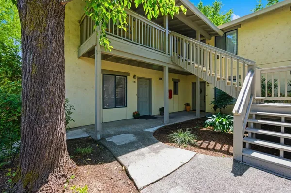 $389,950 | 451 7th Street West, Sonoma, CA 95476