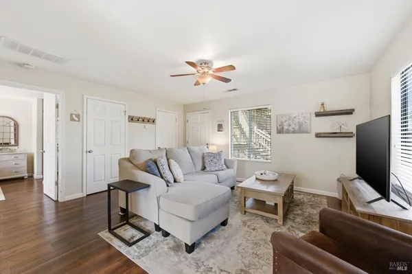 $389,950 | 451 7th Street West, Sonoma, CA 95476