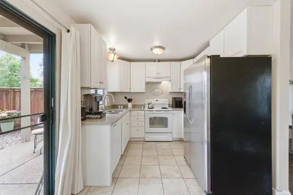 $389,950 | 451 7th Street West, Sonoma, CA 95476