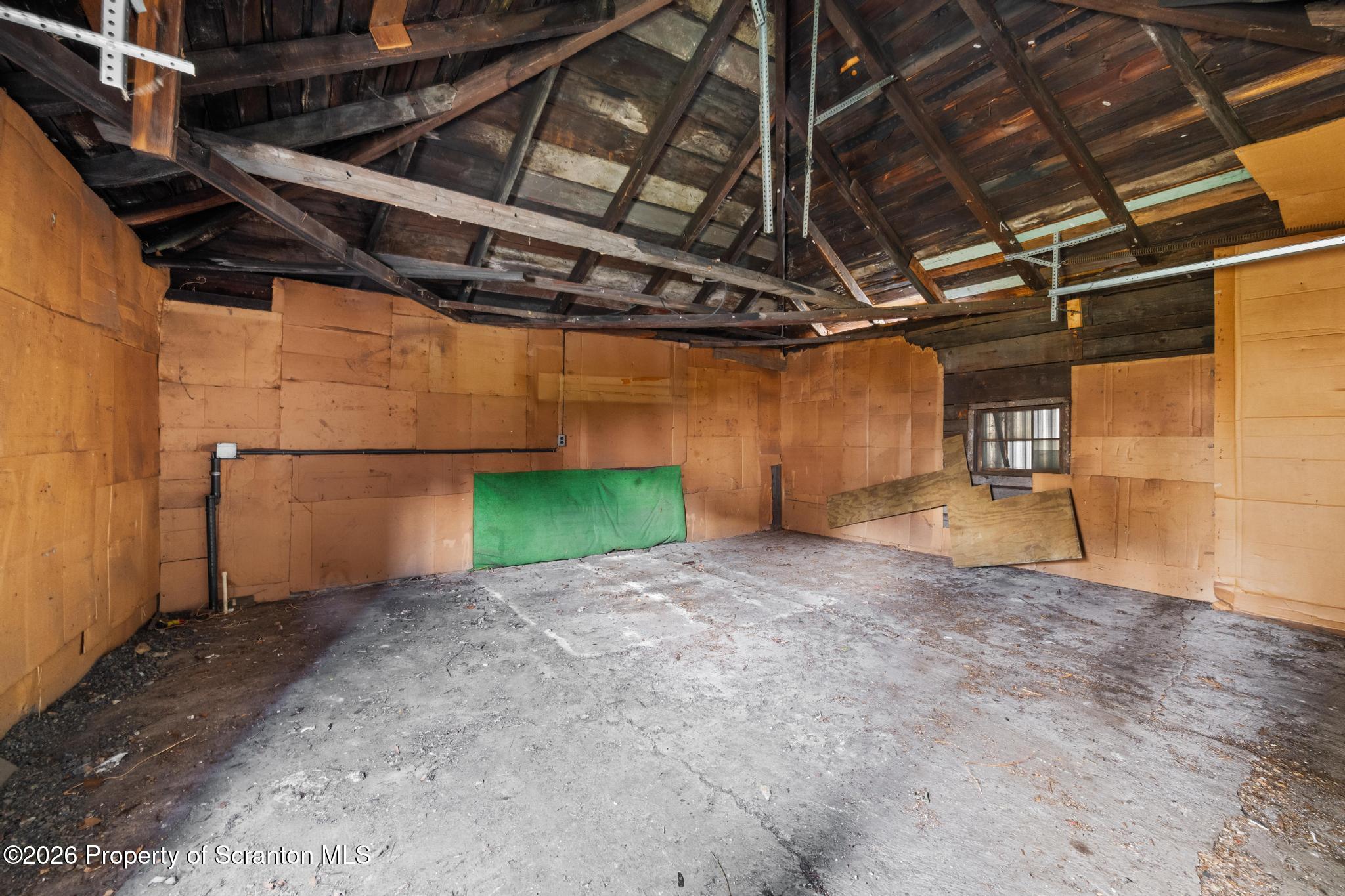 1413 Bulwer Street Scranton, PA 18504 - Photo 37 of 45 a view of a garage