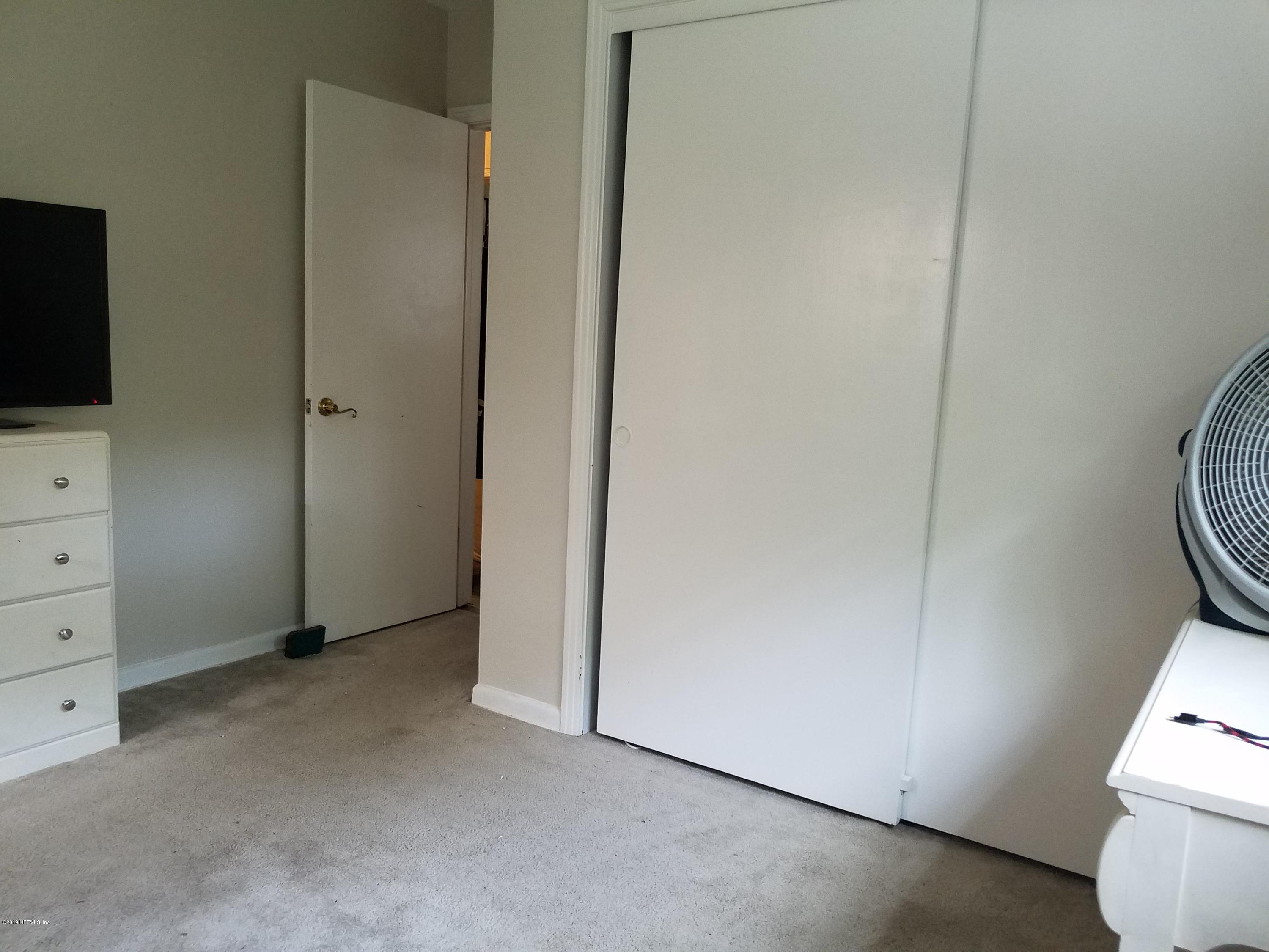 214 Southwest 40th Street Gainesville, FL 32607 - Photo 38 of 68 20190425_MasterBR05