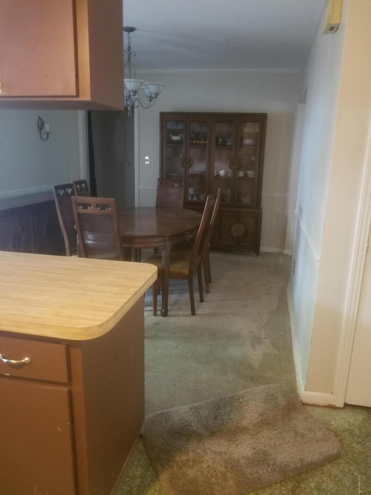 214 Southwest 40th Street Gainesville, FL 32607 - Photo 51 of 68 20190426_KitchenDiningCounter04