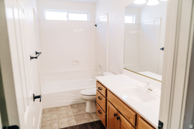 1825 West Mathis Park Place, Unit 40 St. George, UT 84770 - Photo 13 of 28 Bathroom with vanity, shower / bathtub combination, and healthy amount of natural light