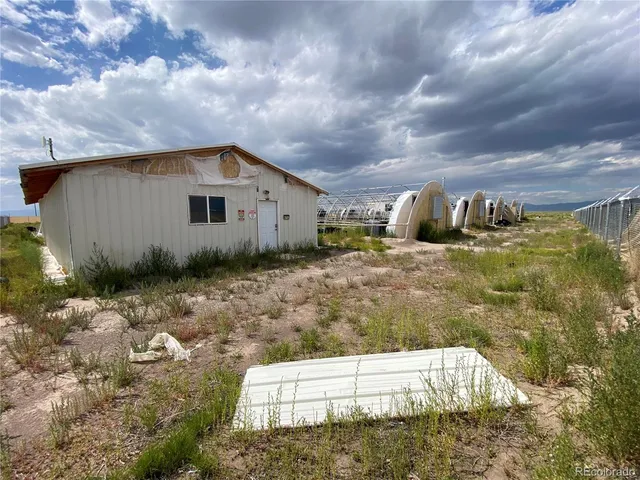 $950,000 | 6748 North N Highway, Center, CO 81125