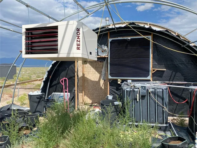 $950,000 | 6748 North N Highway, Center, CO 81125