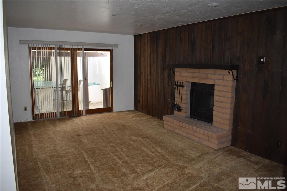 955 Bowman Drive Reno, NV 89503 - Photo 2 of 18 Photo 2