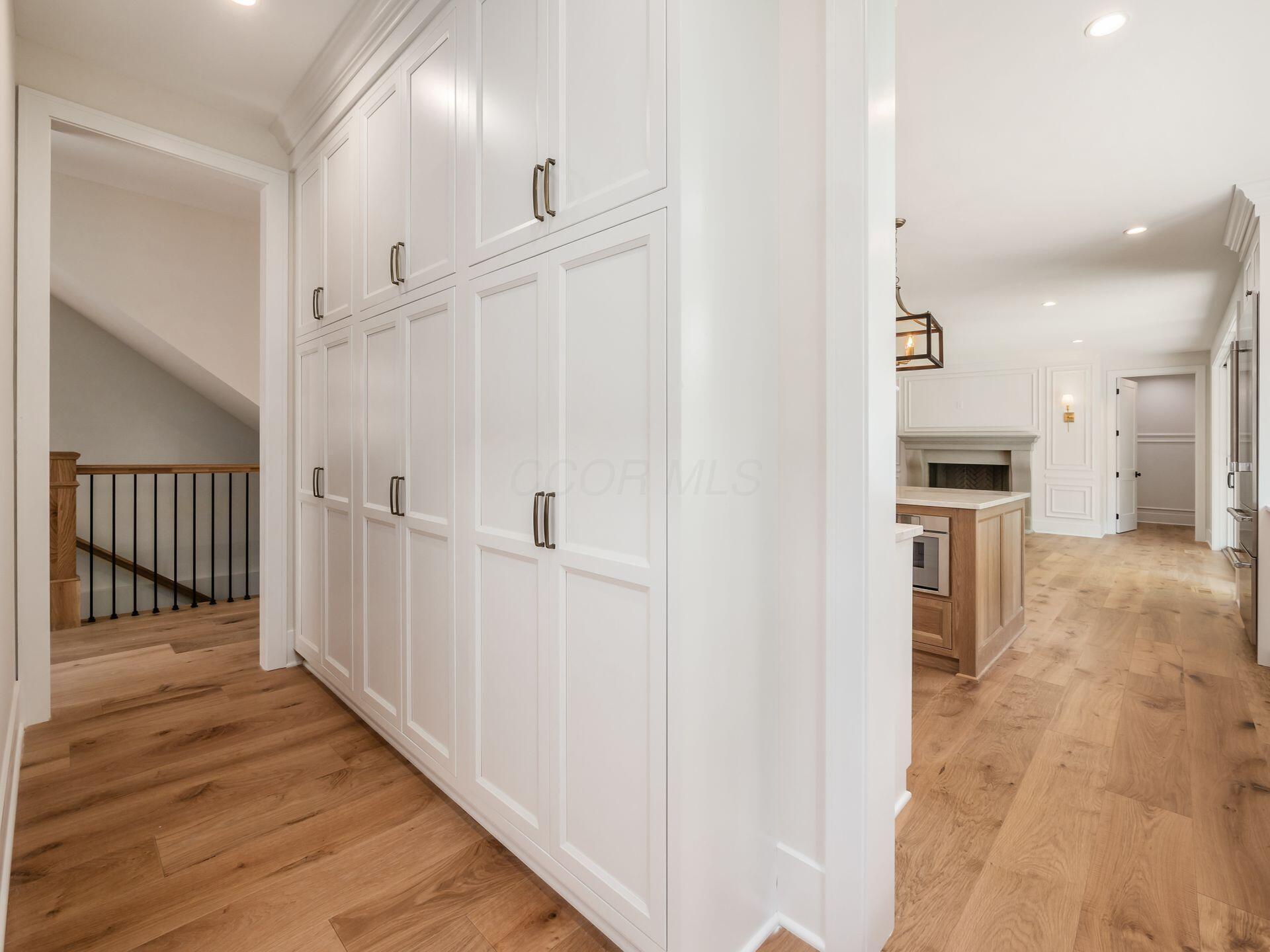2355 Farleigh Road Columbus, OH 43221 - Photo 28 of 98 056_ec0a4_N 2355 Farleigh 105