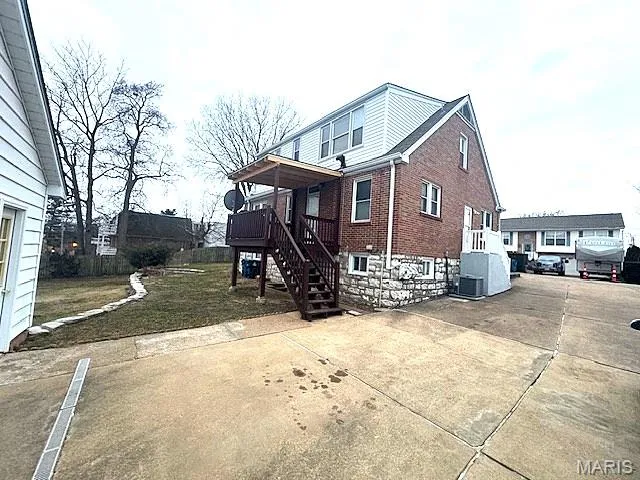 $2,300 | 9012 Eden Avenue, Affton, MO 63123