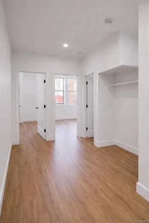 $3,550 | 98-07 37th Avenue | North Corona