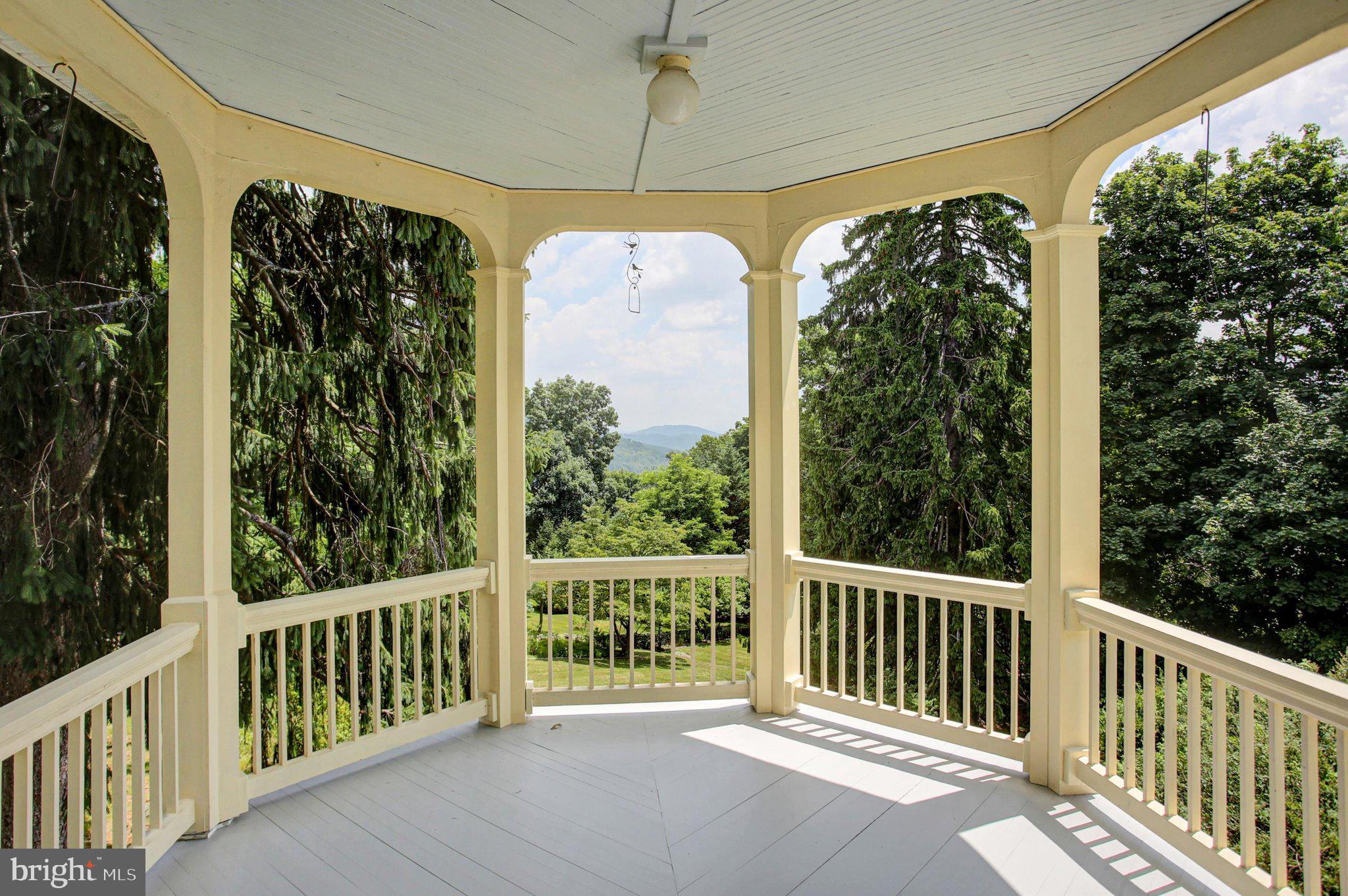 12494 Lower Monterey Circle Blue Ridge Summit, PA 17214 - Photo 9 of 68