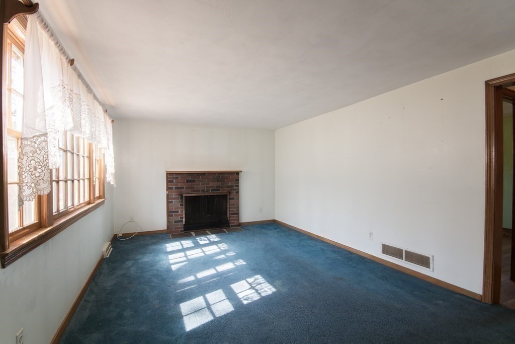 38 Southgate Road Franklin, MA 02038 - Photo 17 of 40 Gallery Image 17