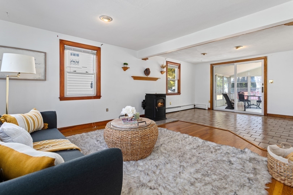 14 Violet Road Peabody, MA 01960 - Photo 2 of 27 Gallery Image 2