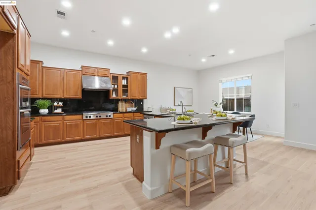 $1,088,000 | 2910 Mesa Oak Court, Brentwood, CA 94513