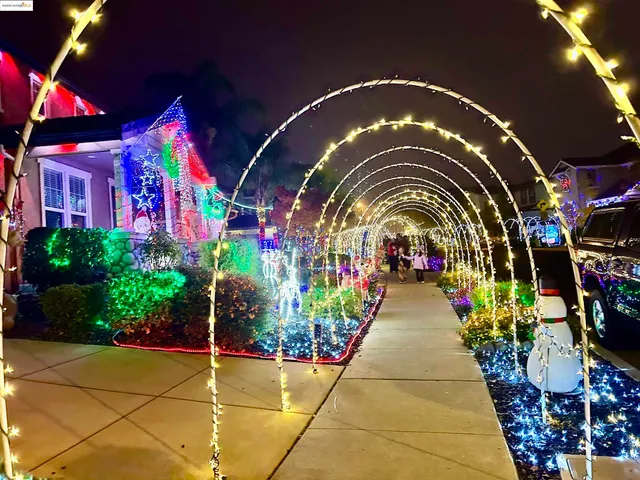 $1,088,000 | 2910 Mesa Oak Court, Brentwood, CA 94513