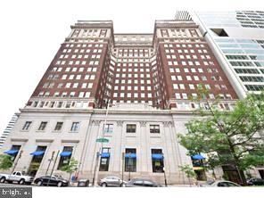 $352,500 | 1600 Arch Street, Unit 907, Philadelphia, PA 19103