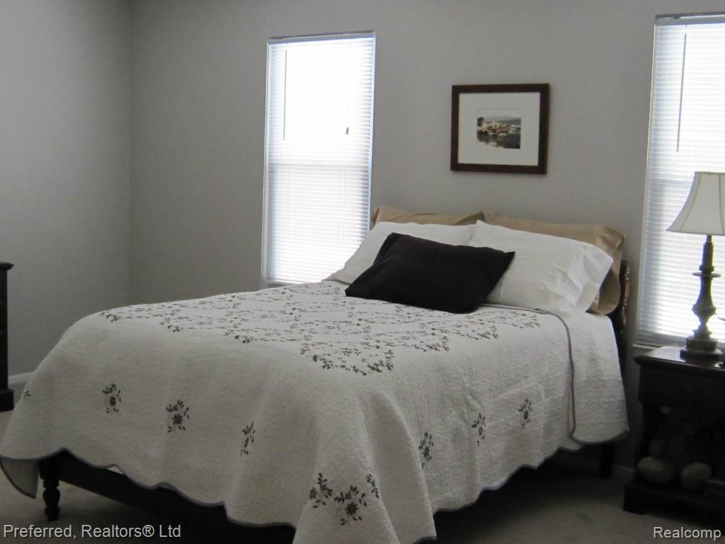 43172 Applewood Road Canton, MI 48188 - Photo 21 of 32 Huge 2nd Br.jpg