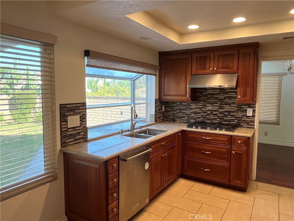 926 Essex Road San Dimas, CA 91773 - Photo 8 of 45