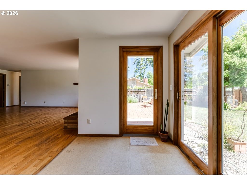 4355 Pearl Street Eugene, OR 97405 - Photo 16 of 47