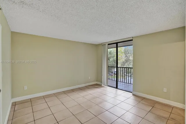 $2,000 | 8540 Southwest 133rd Avenue Road, Unit 321, Miami, FL 33183
