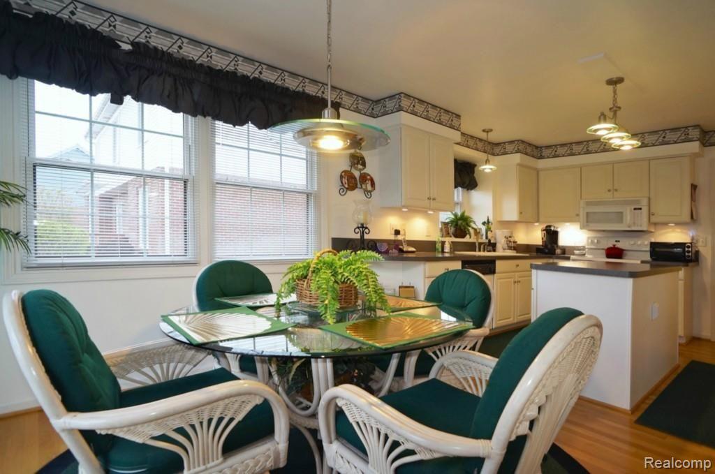 45337 Glengarry Road Canton, MI 48188 - Photo 11 of 26 DSC00443.jpg