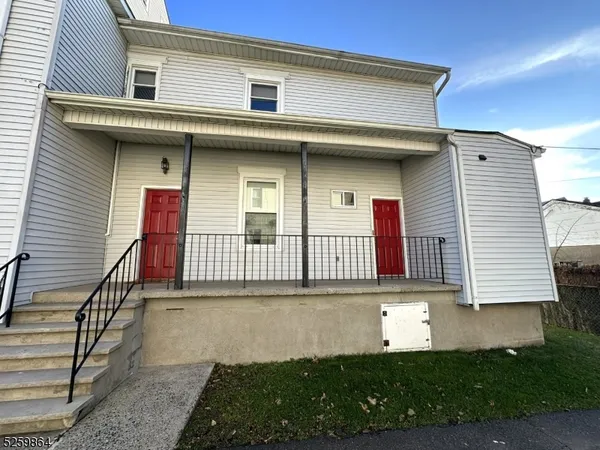 $2,100 | 89 Getty Avenue, Unit 3, Clifton, NJ 07011