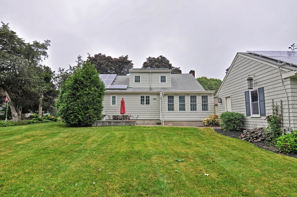 149 Highland Road Somerset, MA 02726 - Photo 8 of 30 Gallery Image 8