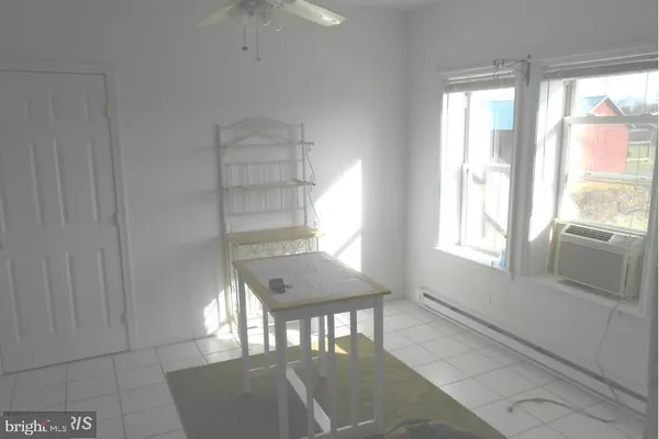 $1,375 | 9460 Williamsport Pike, Falling Waters, WV 25419