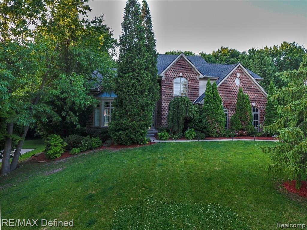 950 Ridgeline Court Lake Orion, MI 48360 - Photo 1 of 48