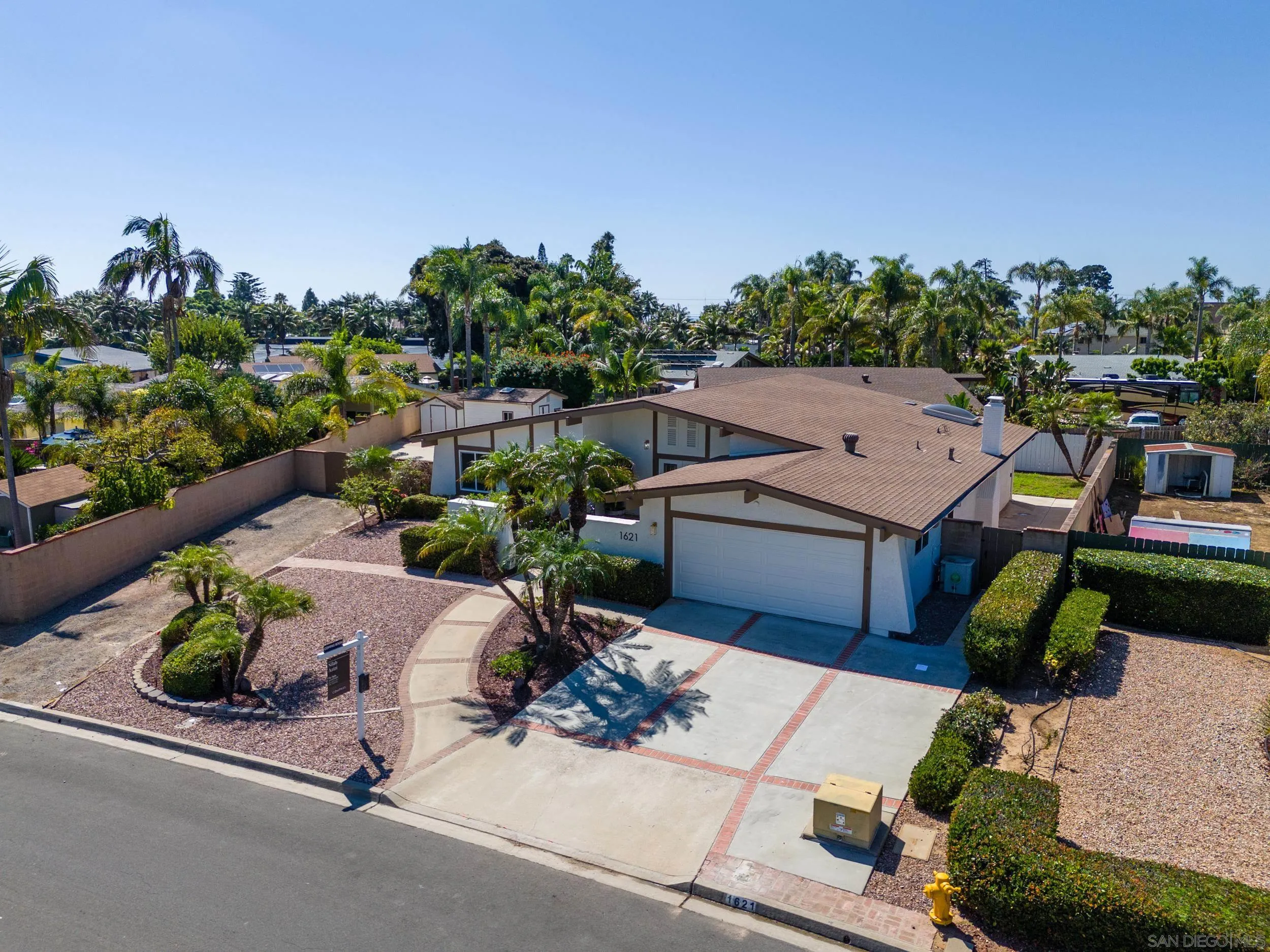 1621 Downs Street Oceanside, CA 92054 - Photo 37 of 38 a view of a terrace with a garden