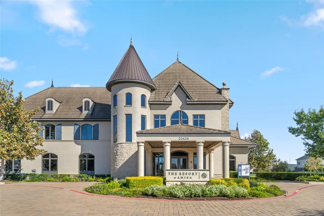 front view of house with a yard