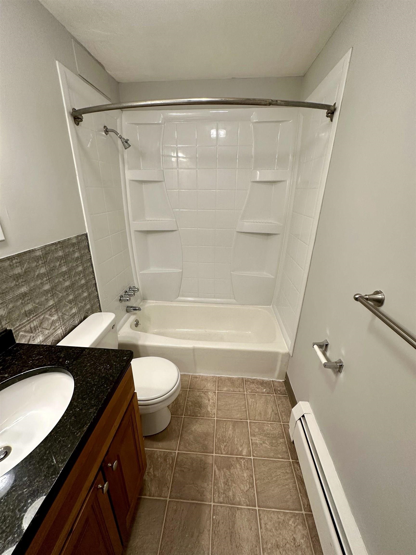 33 Andrew Street Manchester, NH 03104 - Photo 6 of 13