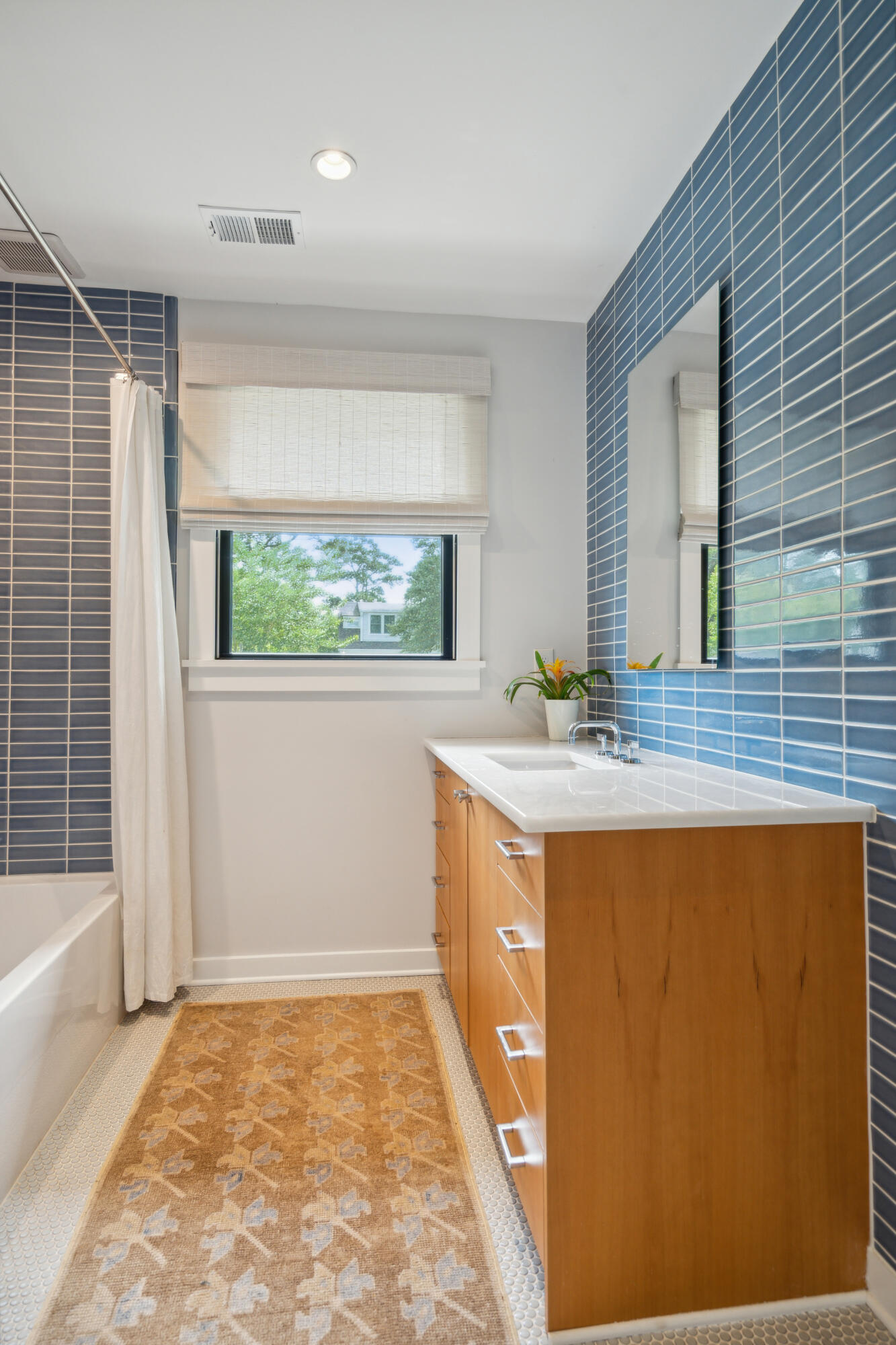 92 Chadwick Drive Charleston, SC 29407 - Photo 27 of 46 Guest Bath