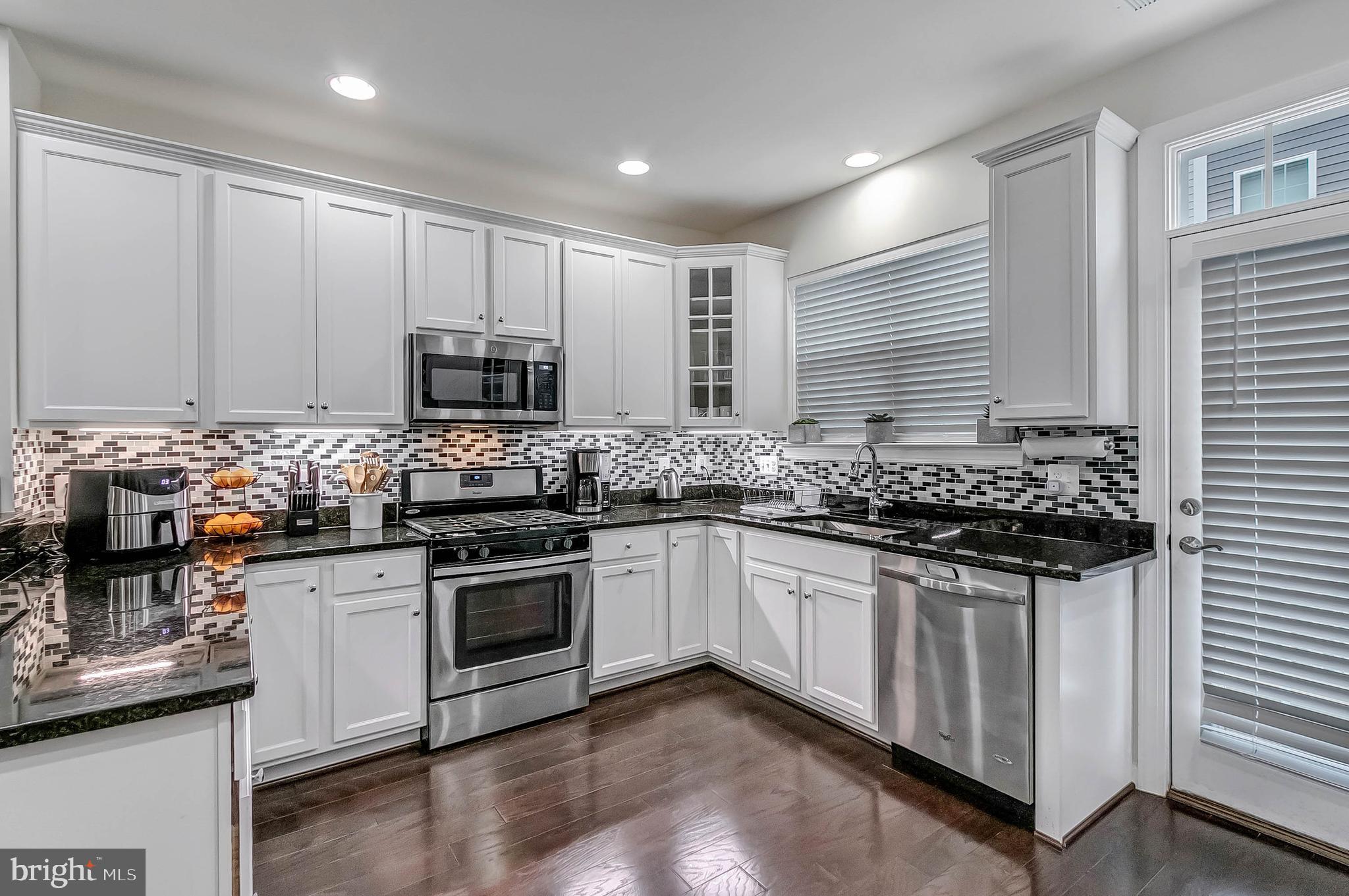 7367 Riding Meadow Way Manassas, VA 20111 - Photo 19 of 42