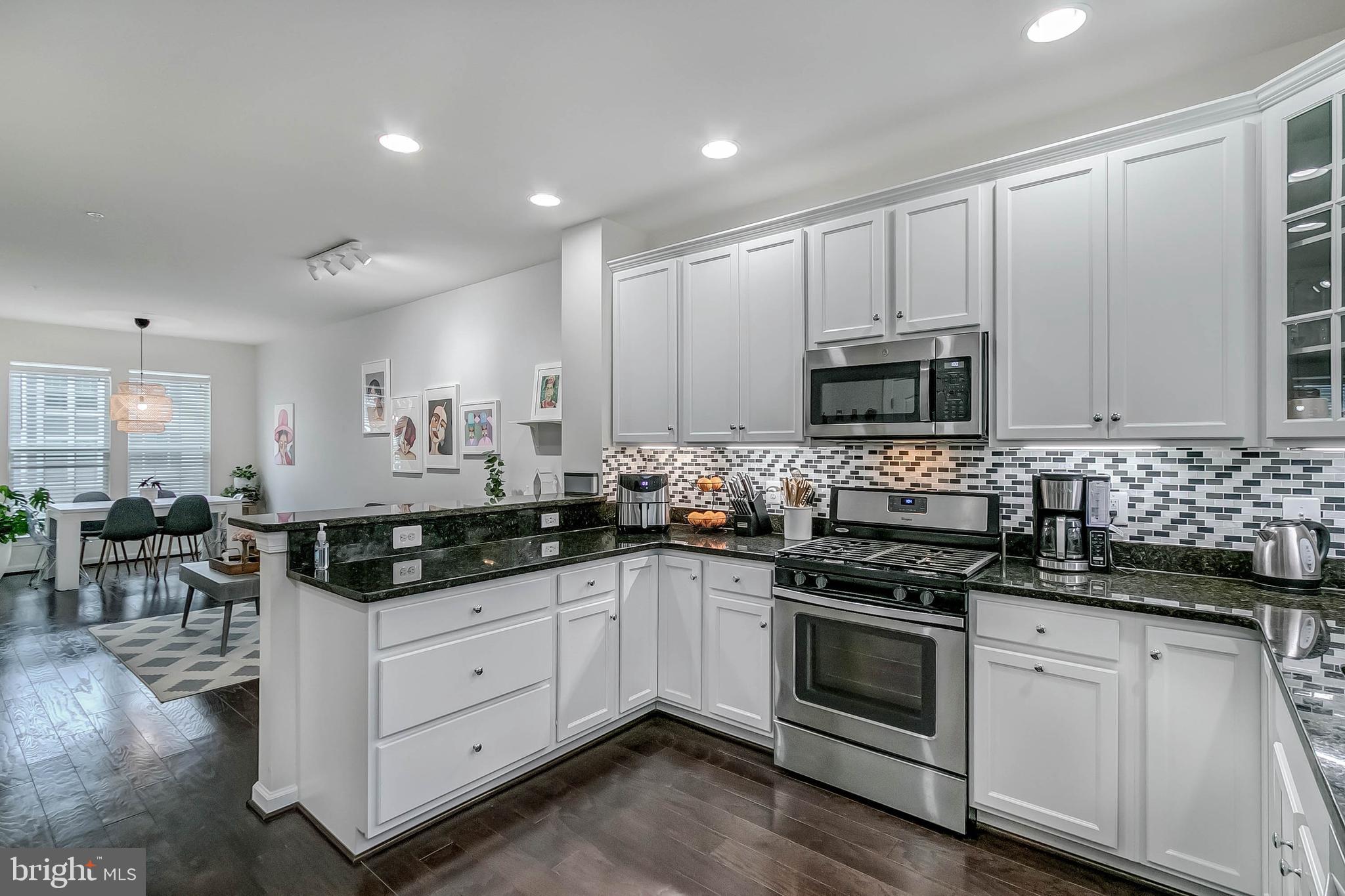 7367 Riding Meadow Way Manassas, VA 20111 - Photo 20 of 42
