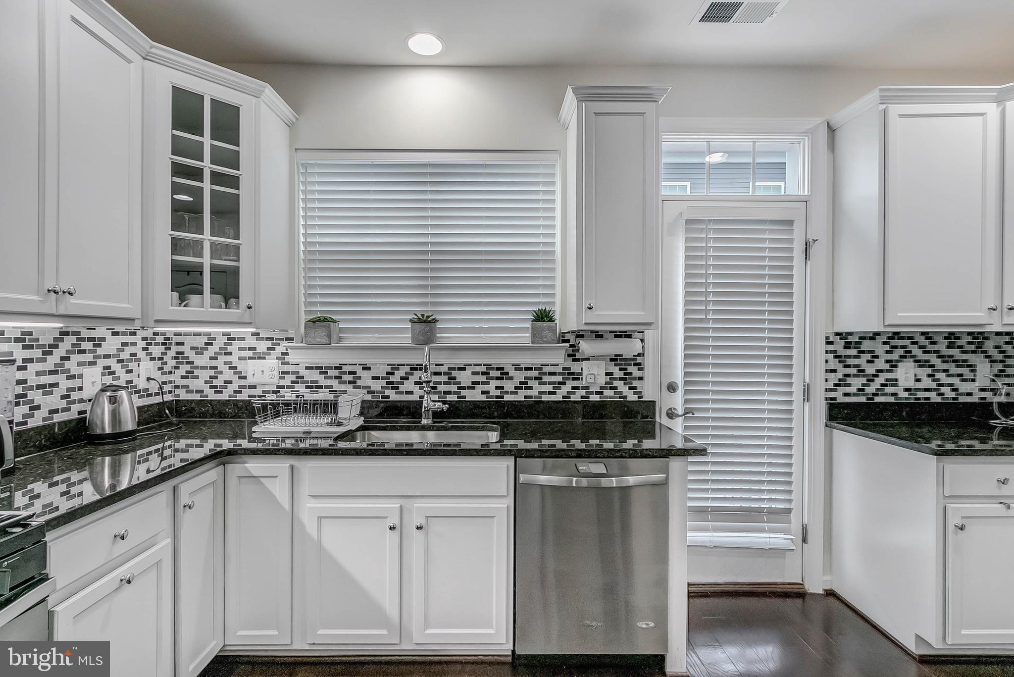 7367 Riding Meadow Way Manassas, VA 20111 - Photo 23 of 42