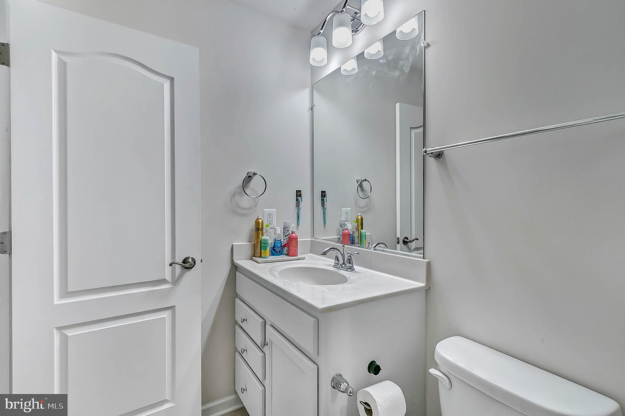 7367 Riding Meadow Way Manassas, VA 20111 - Photo 33 of 42