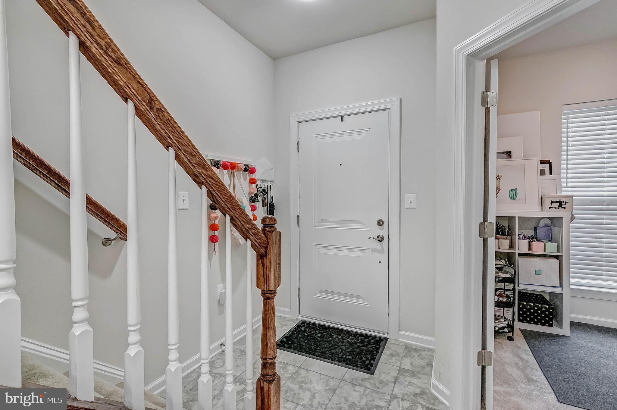 7367 Riding Meadow Way Manassas, VA 20111 - Photo 5 of 42