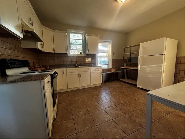 $1,725 | 7 Lancaster Street, Providence, RI 02906