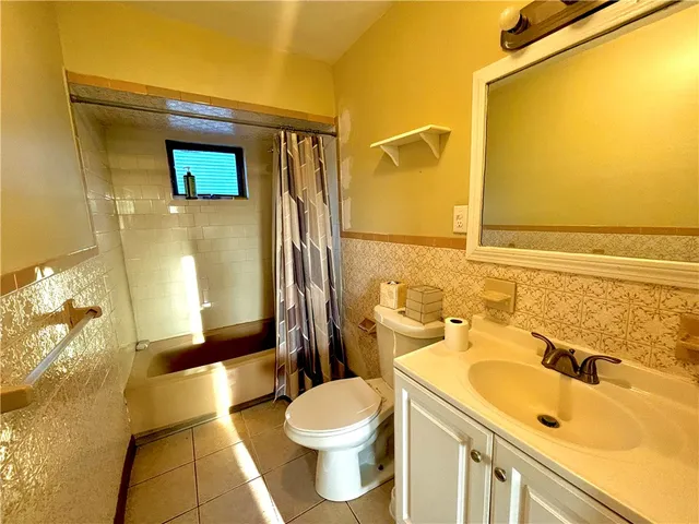 $1,725 | 7 Lancaster Street, Providence, RI 02906