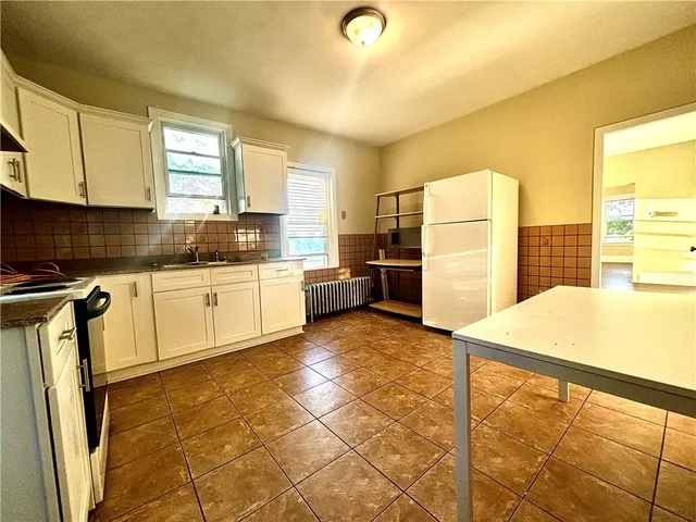 $1,725 | 7 Lancaster Street, Providence, RI 02906