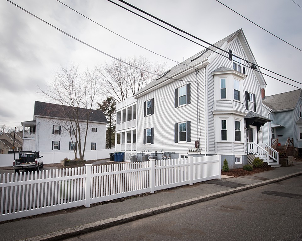 33 Balcomb Street, Unit 2 Salem, MA 01970 - Photo 7 of 24 Gallery Image 7