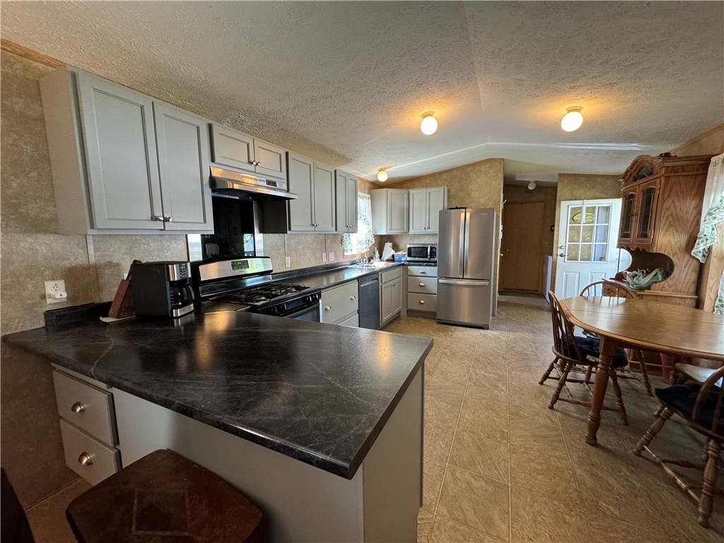 1021 Waterloo Geneva Road, Unit 84 Waterloo, NY 13165 - Photo 4 of 19
