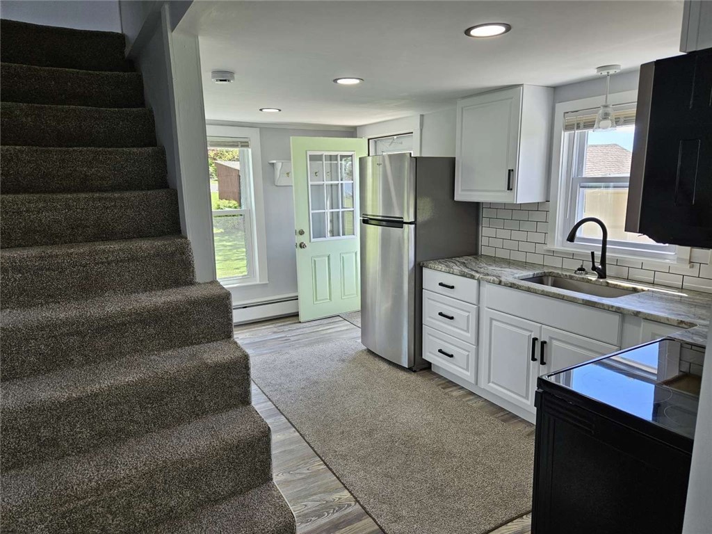 2353 Main Road Tiverton, RI 02878 - Photo 10 of 19