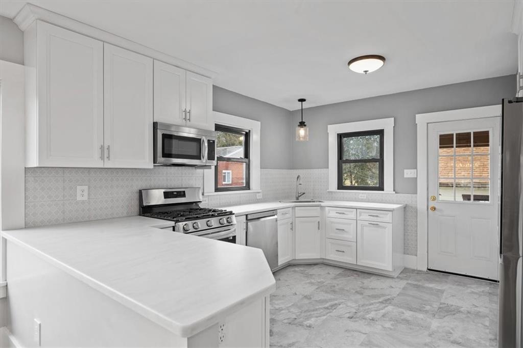 3769 Bakerstown Road Gibsonia, PA 15044 - Photo 7 of 13 Gallery Image 7