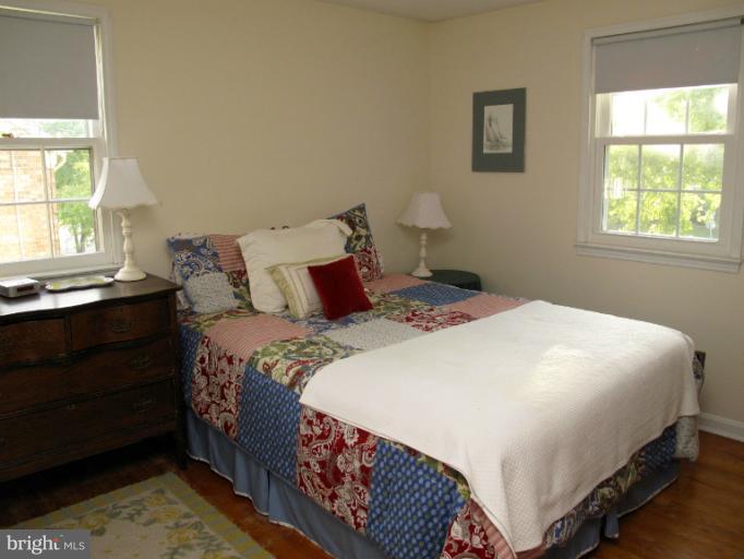 8715 Highgate Road Alexandria, VA 22308 - Photo 22 of 30 Bedroom