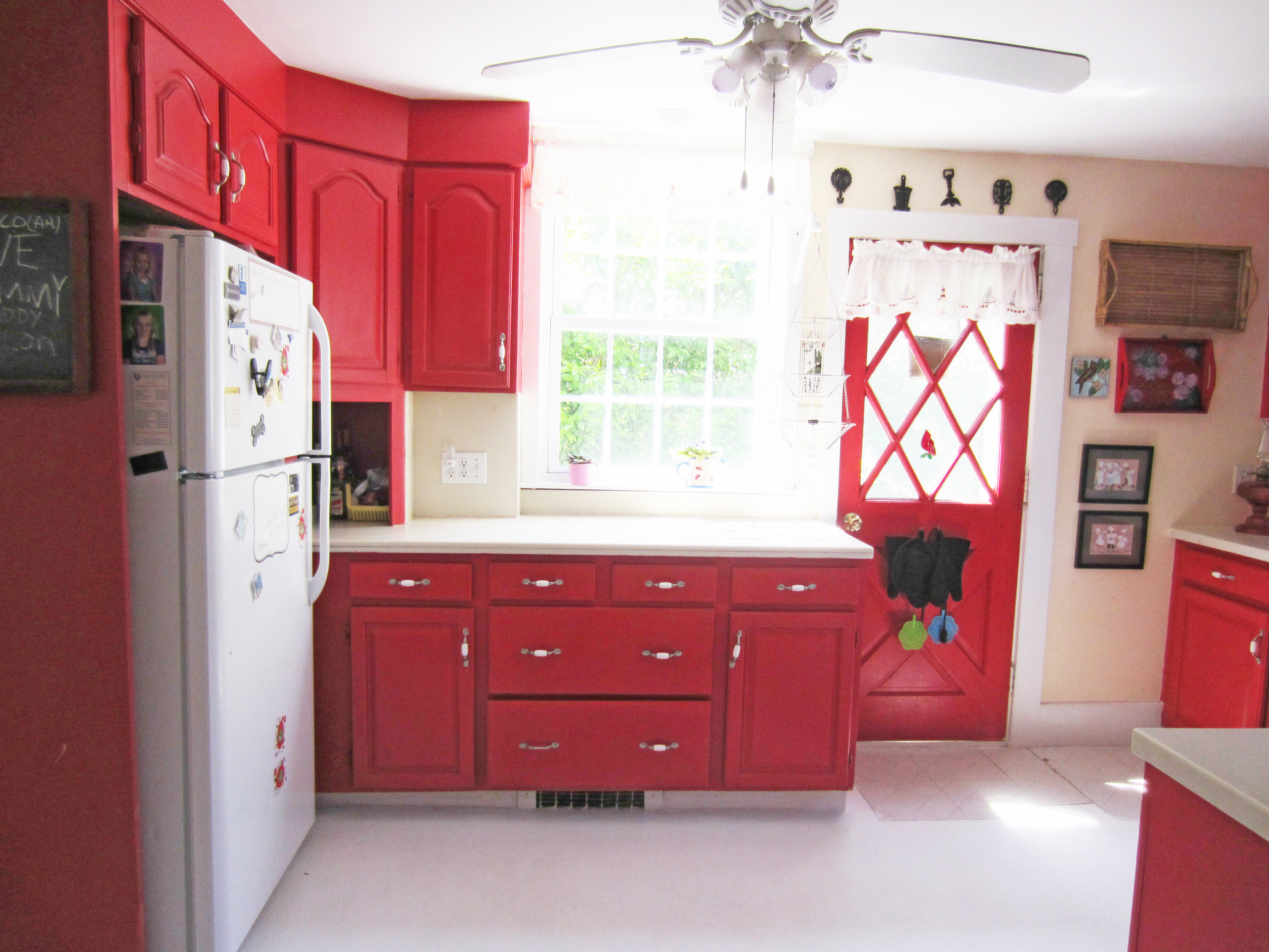 8 Derrymore Road Nantucket, MA 02554 - Photo 4 of 14 Kitchen
