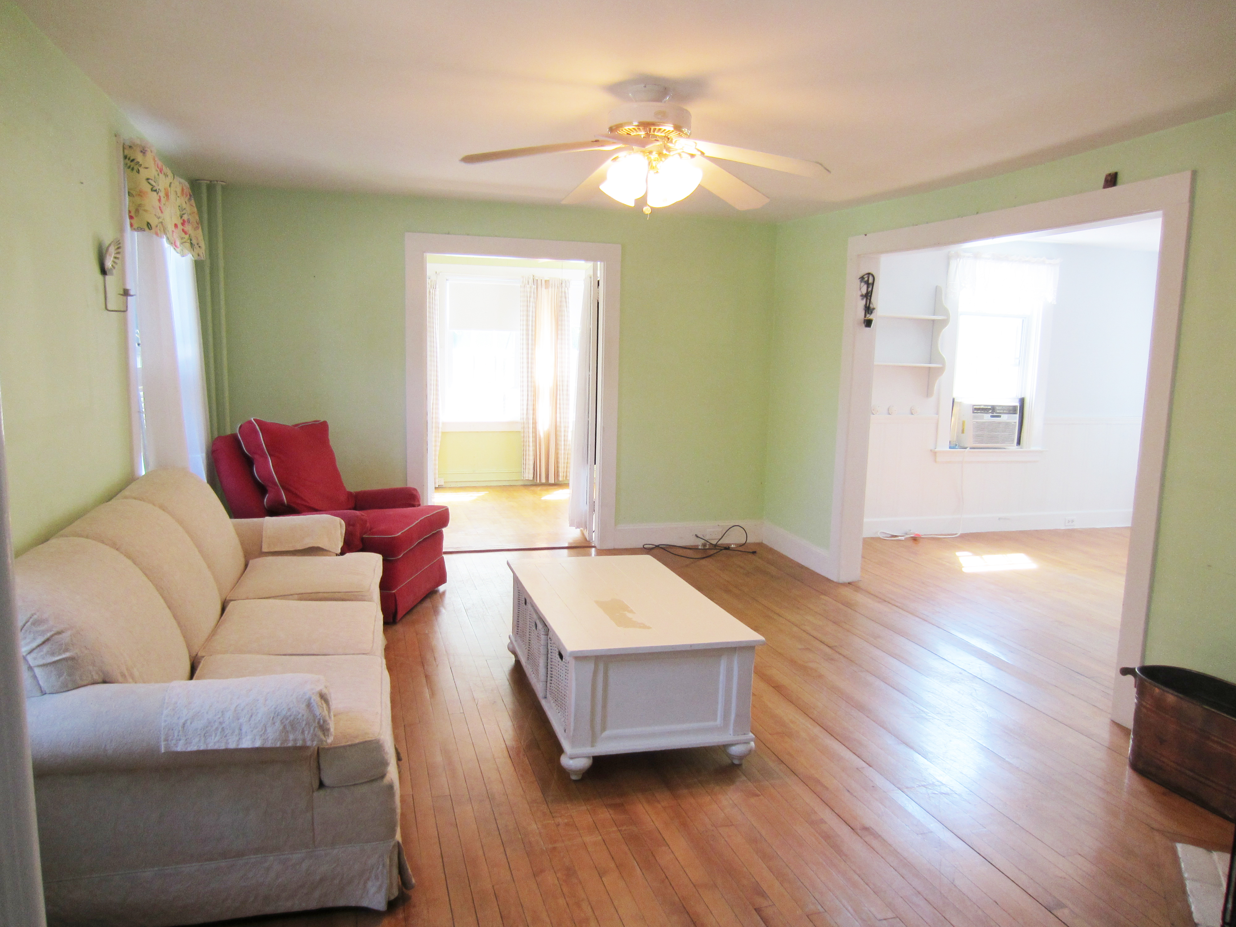 8 Derrymore Road Nantucket, MA 02554 - Photo 6 of 14 Livingroom