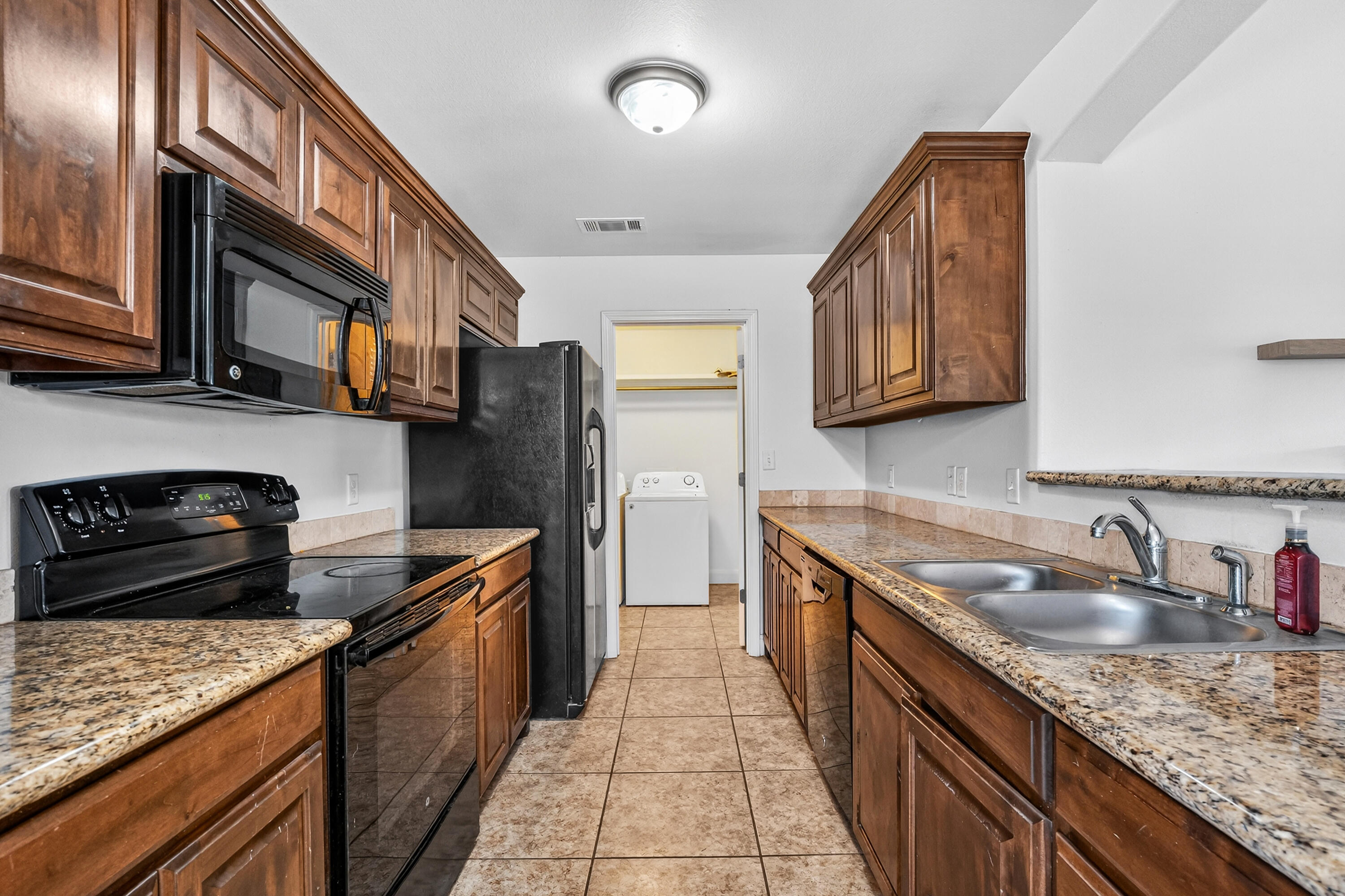 4803 Fordham Street Lubbock, TX 79416 - Photo 11 of 26 DSC03659
